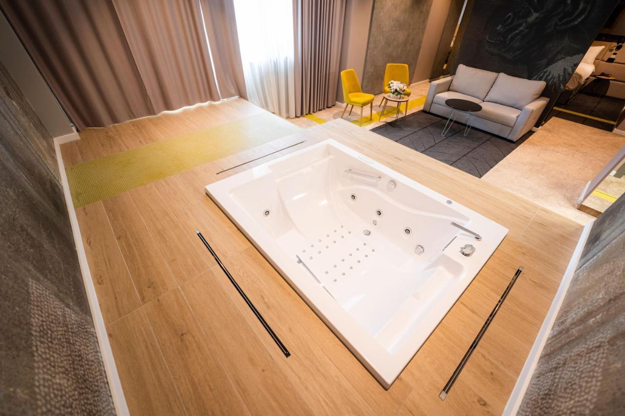 Mandachi Hotel & Spa Suceava Eksteriør billede
